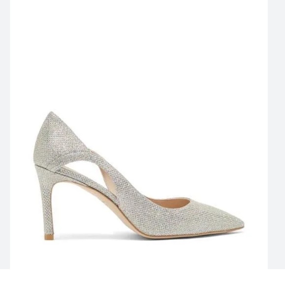 Stuart Weitzman Mariposa Metallic
Mesh Pump in Platino size 9 - Picture 2 of 11